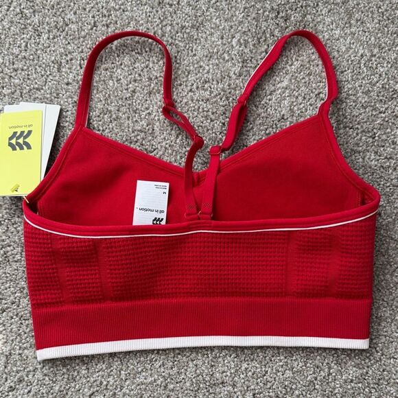 Red Women's Sports Bra All in Motion Light Support - Picture 4 of 4